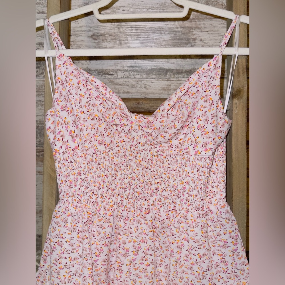 Pink floral mini dress - Picture 2 of 7